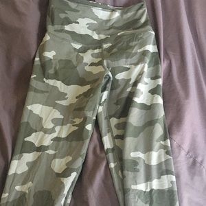 camo leggings